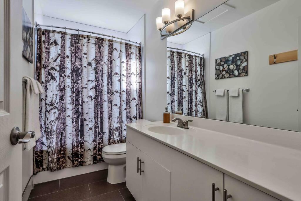 Appartement Big Mountain Views - Bright 2-Story Corner Unit à Canmore Extérieur photo