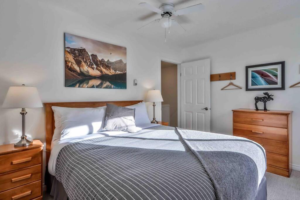 Appartement Big Mountain Views - Bright 2-Story Corner Unit à Canmore Extérieur photo
