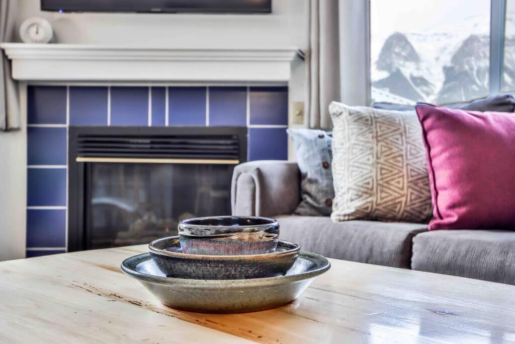 Appartement Big Mountain Views - Bright 2-Story Corner Unit à Canmore Extérieur photo